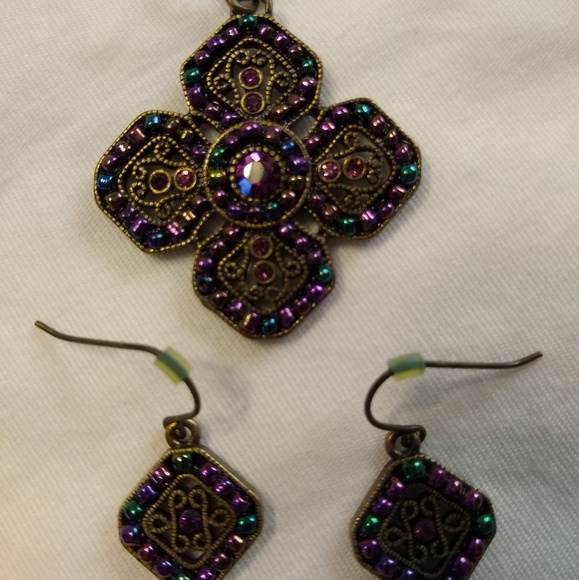 Lia Sophia Multi Color Slide and Earrings - Picture 2 of 2